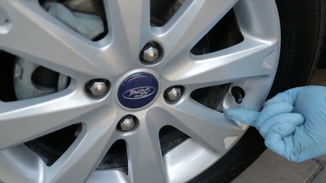 Проверка давления в шинах Форд Фиеста